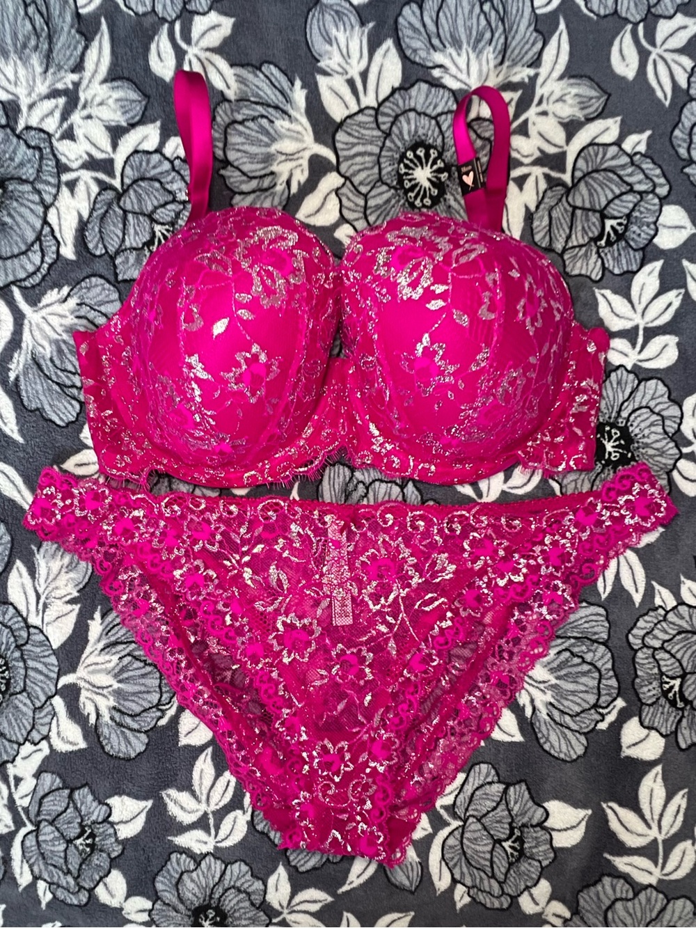 Victoria's Secret DREAM ANGELS ALLURE LACE LINED DEMI BRA & CHEEKINI PANTY